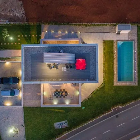 Villa Vista *