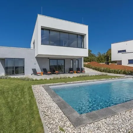 Vista Villa